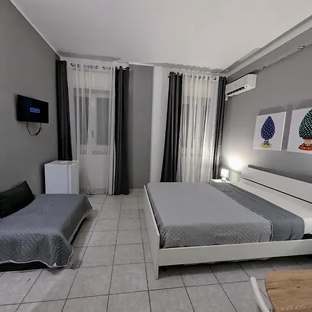 E&g Private In Apartment *
